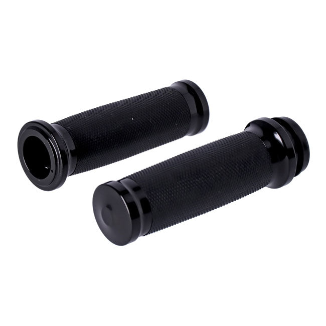 Handlebar grip set, Caliber. Black — 08-25 H-D with e-throttle (excl. 2025 Softail; 11-17 Softail CVO models; 23-25 FLHXSE; 24-25 FLHX; 2025 FLHXU; 24-25 FLTRX; 18-25 FLTRXSE; 24-25 FLTRXSTSE; 21-25 RA Pan America & RH Sportster/Nightster models)