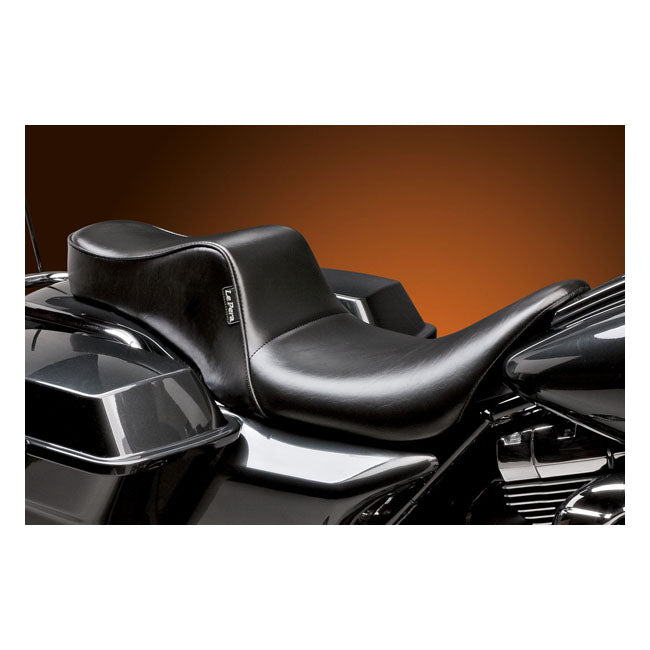 LePera, Cherokee 2-up seat. Smooth — Touring: 08-25 Touring (excl. 2021 FLH; 2023 FLHFB; 23-25 FLTRXSE; 24-25 FLTRXSTSE; 23-25 FLHXSE; 24-25 FLHX; 2025 FLHXU; 24-25 FLTRX; 2025 FLTRXRRSE; all Trikes)