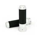 Cobra, billet aluminum grips. SP Chrome — 74-22 H-D with single or dual throttle cables (Excl. Street) (NU)