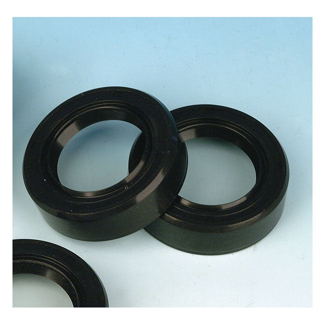 James, swingarm/wheel seal set. Rubber OD — Laced wheels RR: 73-83 FL; FX; FXR; 79-83 XL Sportster (NU). Laced wheels FR: 80-83 FL; FXWG (NU). Cast wheels FR&RR: 80-84 FL; 82-84 FLT/Touring (NU). Swingarm: 58-72 FL; FX (NU)