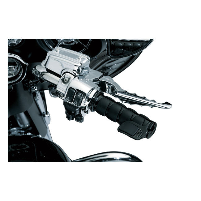 Kuryakyn, Black ISO grips — 08-25 H-D with e-throttle (excl. 2025 Softail; 11-17 Softail CVO models; 23-25 FLHXSE; 24-25 FLHX; 2025 FLHXU; 24-25 FLTRX; 18-25 FLTRXSE; 24-25 FLTRXSTSE; 21-25 RA Pan America & RH Sportster/Nightster models)