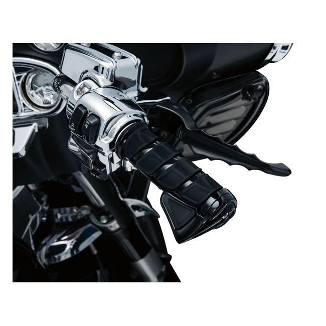 Kuryakyn, Kinetic grips — 08-25 H-D with e-throttle (excl. 2025 Softail; 11-17 Softail CVO models; 23-25 FLHXSE; 24-25 FLHX; 2025 FLHXU; 24-25 FLTRX; 18-25 FLTRXSE; 24-25 FLTRXSTSE; 21-25 RA Pan America & RH Sportster/Nightster models)