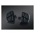 Kuryakyn, Kinetic mini floorboard set. Gloss black — All traditional H-D male mount. (Excl. rider/passenger on: 18-24 Softails; 20-21 Livewire; 15-20 XG; 10-21 XL1200X/XS; 11-20 XL1200C; 12-16 XL1200V)