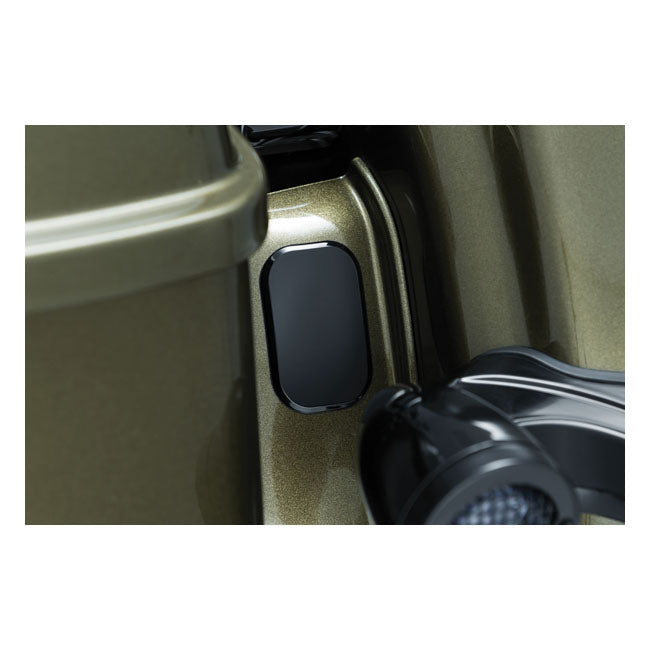 Kuryakyn, Antenna hole filler — 17-25 FLHRXS Road King Special; 06-23 (NU) Street Glide; 10-23 (NU) Road Glide. (excl. CVO models)