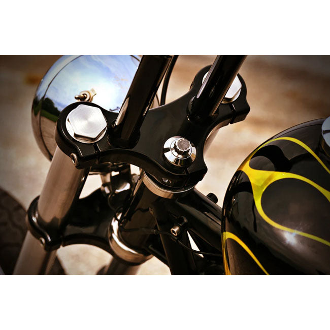 Bare Knuckle Performance, Narrow Glide triple tree kit, 39mm — 04-05 Dyna. With 39mm fork tubes