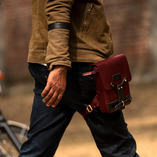 Trip Machine Thigh Bag cherry red