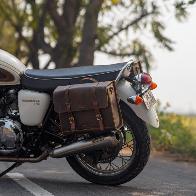 Trip Machine, Legacy Saddlebag set. Cognac