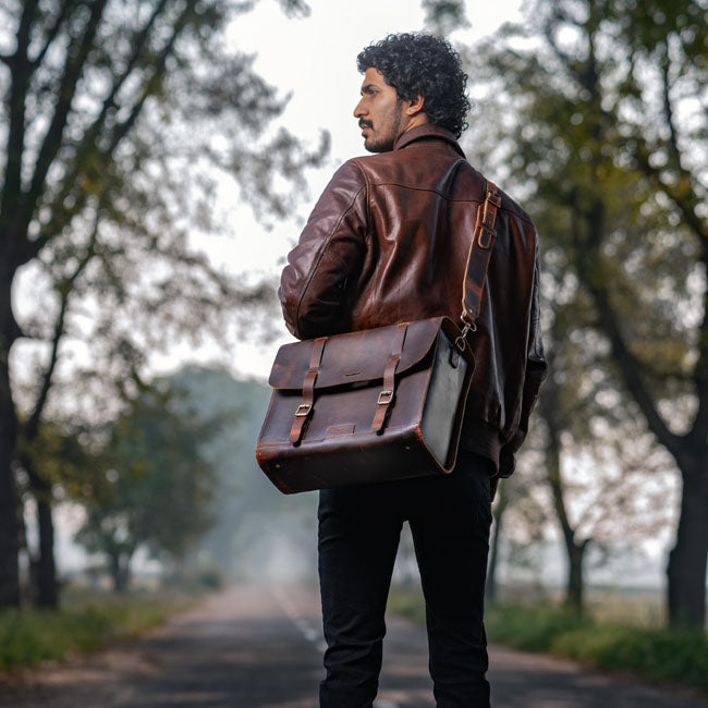 Trip Machine, Legacy Saddlebag set. Cognac