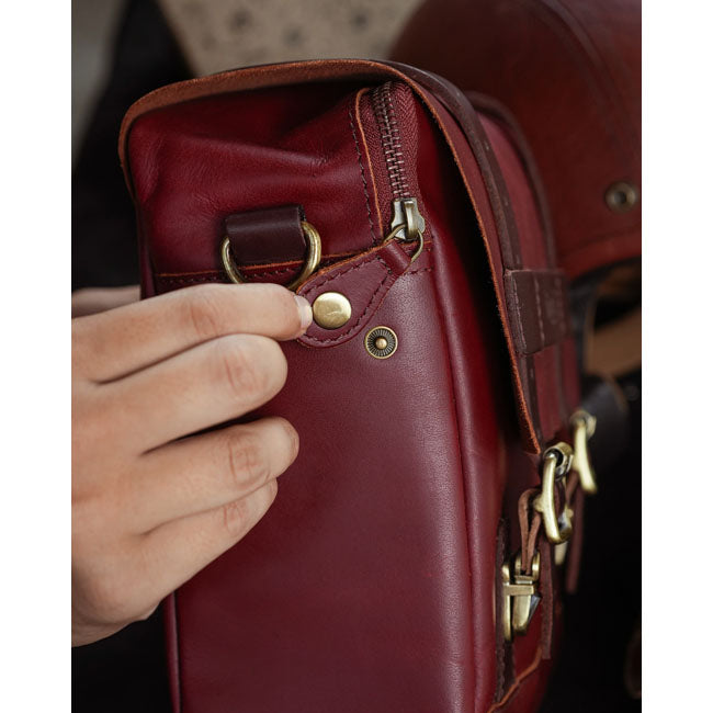 Trip Machine, tank and tail bag. 4.4 liter. Cherry