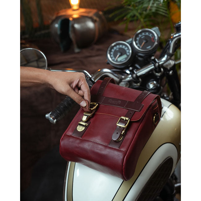 Trip Machine, tank and tail bag. 4.4 liter. Cherry