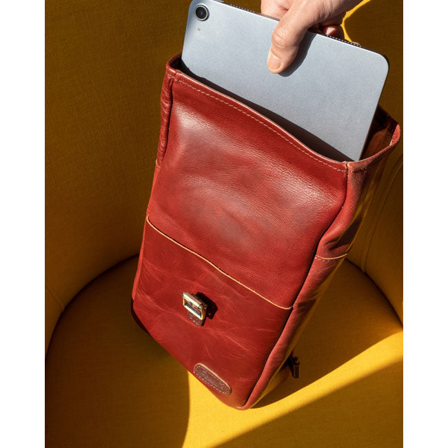 Trip Machine, Mini backpack/saddlebag 3.3 liter. Cherry Red