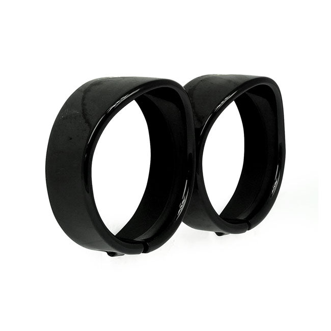 Recessed trim rings with visor. 4.5" spotlamp. Satin black