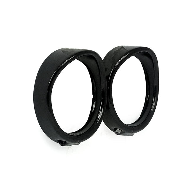 Recessed trim rings with visor. turn signals. Gloss black