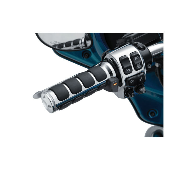Kuryakyn, Heated ISO grips. Chrome — 08-25 H-D with e-throttle (excl. 2025 Softail; 11-17 Softail CVO models; 23-25 FLHXSE; 24-25 FLHX; 2025 FLHXU; 24-25 FLTRX; 18-25 FLTRXSE; 24-25 FLTRXSTSE; 21-25 RA Pan America & RH Sportster/Nightster models)