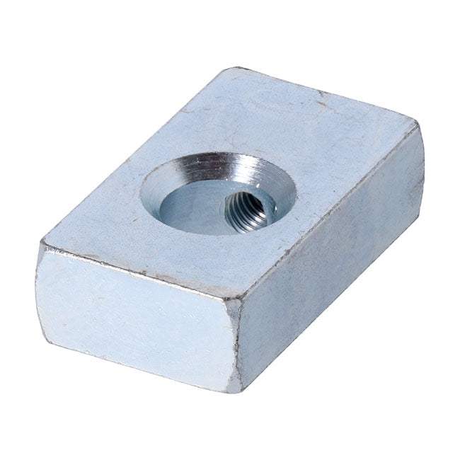 Block, axle adjuster swingarm — 93-05 Dyna (NU)