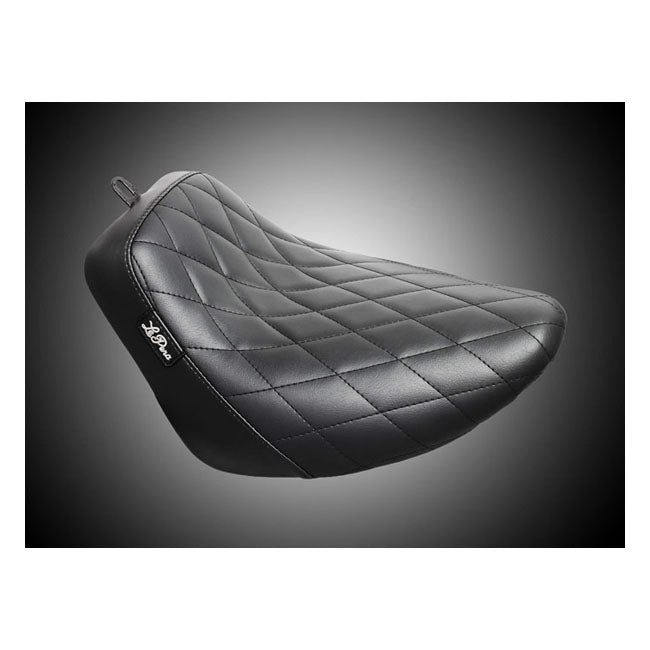Le Pera, Bare Bones solo seat. Diamond stitch — Softail: 18-20(NU)FXBB Street Bob 107; 21-25 FXBBS Street Bob 114; 20-24(NU)FXST Softail Standard 107; 18-21(NU)FLSL Slim 107