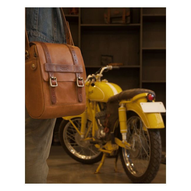 Trip Machine, tank and tail bag. 4.4 liter. Tan