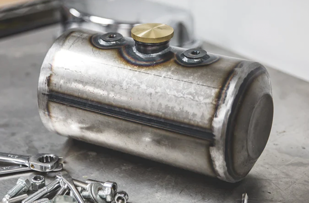 LOWBROW CUSTOMS TANK CAPS AND WELD-IN BUNGS