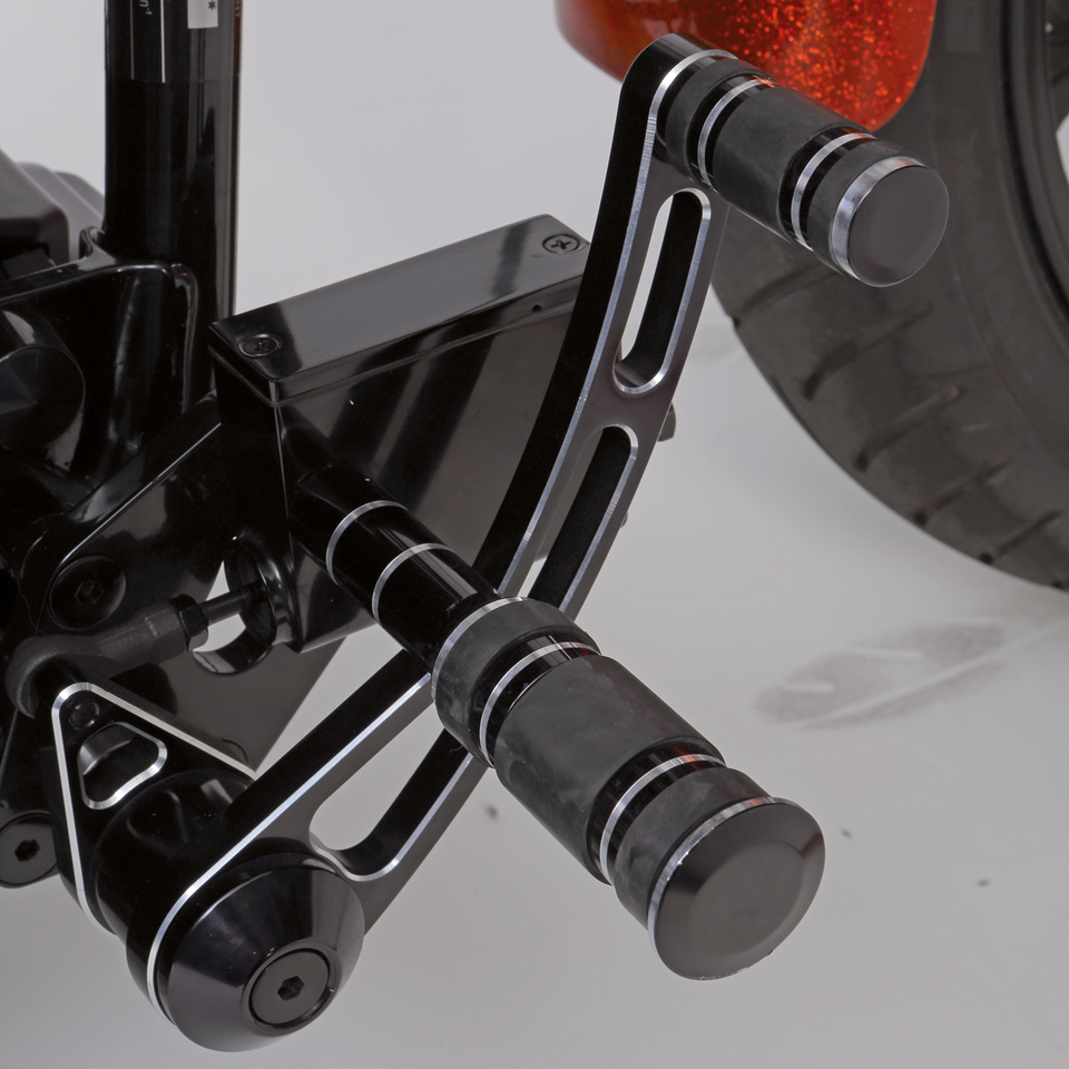 FORWARD CONTROL KIT FOR SOFTAIL & 4 SPEED FX/FL