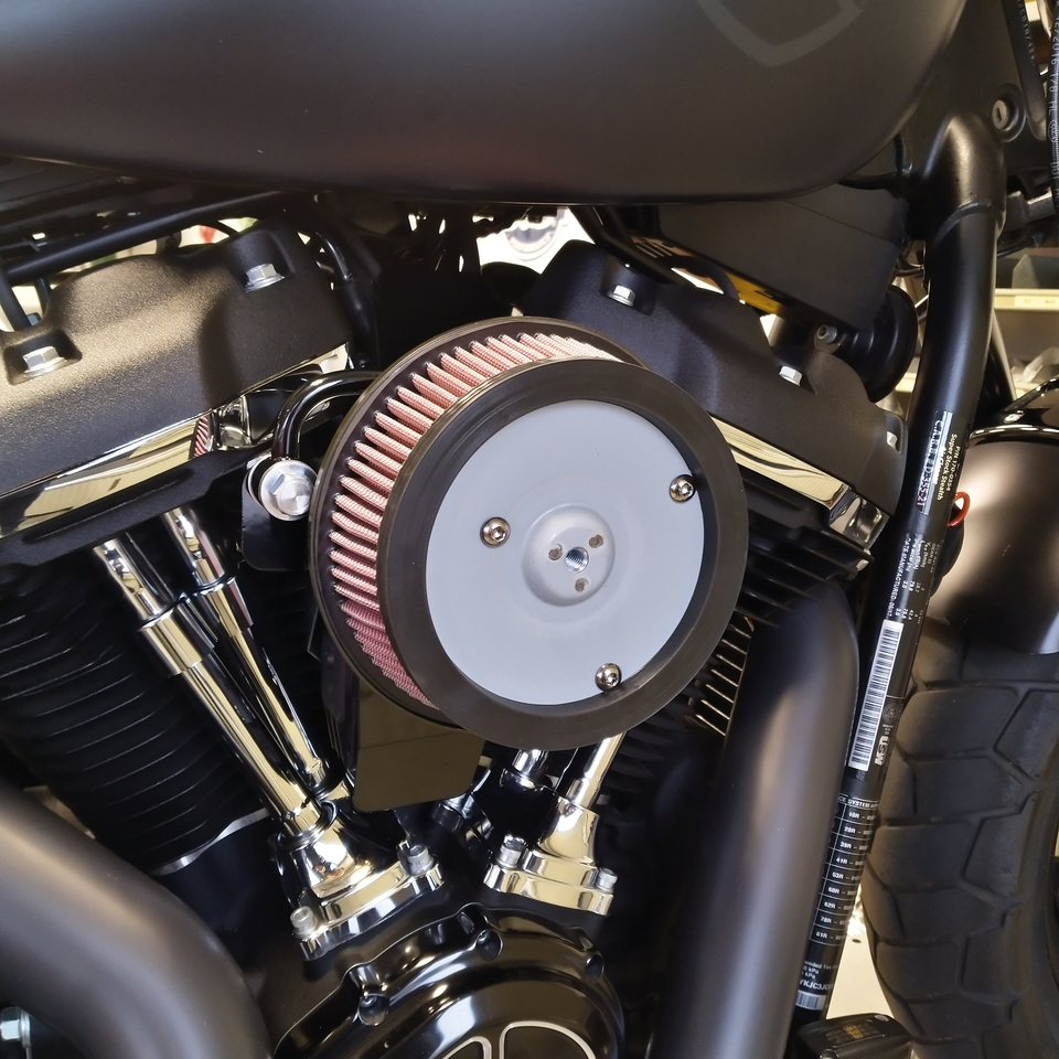 HP SERIES AIR CLEANER FOR MILWAUKEE EIGHT
