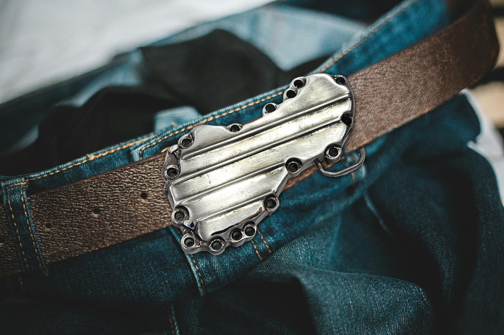 CAM COVER STYLE BELT BUCKLE